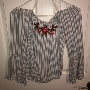 Off the shoulder long sleeve bell top